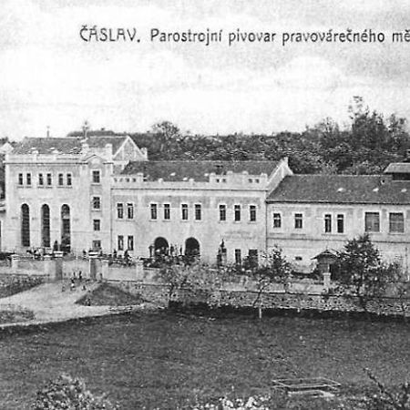 Pivovarska Restaurace Caslav Exterior photo